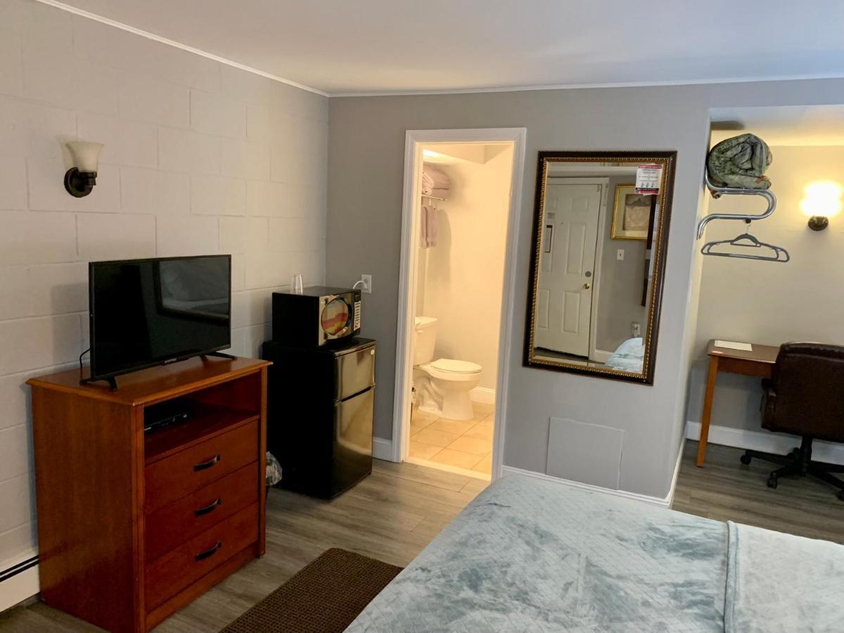 Hill Top Motel Wrightstown Bagian luar foto